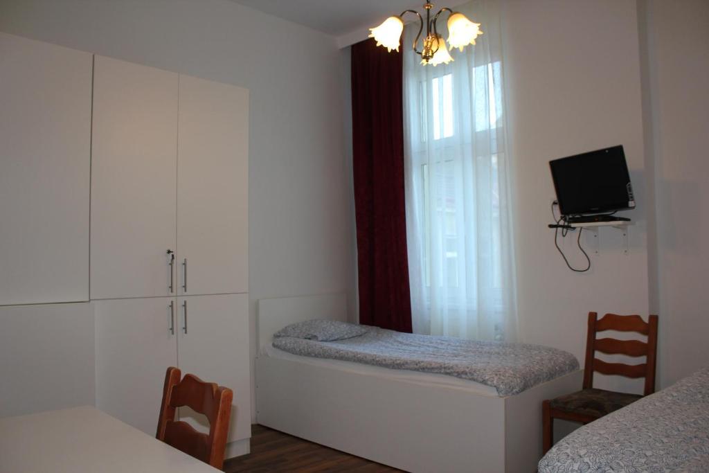 Arnes Hotel Vienna Bilik gambar